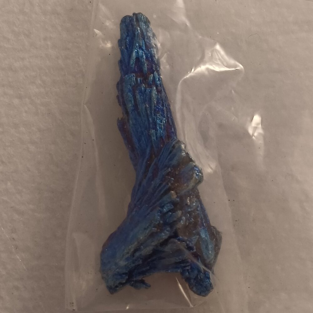 NWT Gorgeous Peacock Rock Shimmery Metallic Blue Pink Multicolored Gem Natural